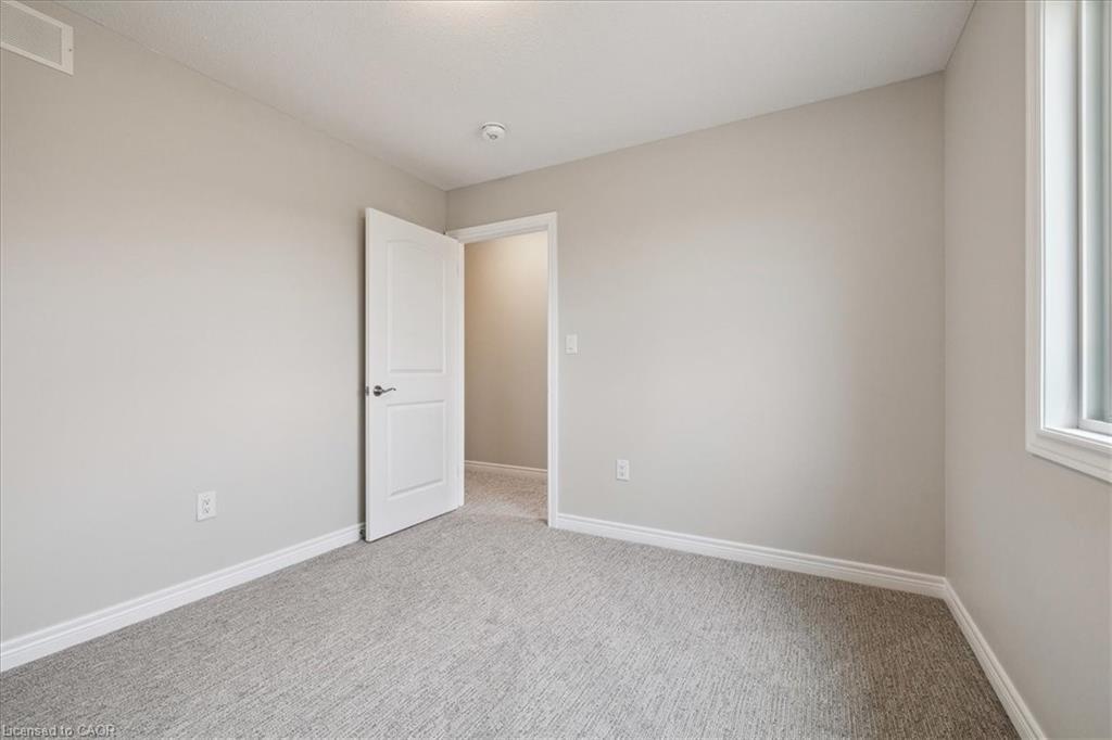 99 Elvira Way, Thorold, ON - Indoor Photo Showing Other Room