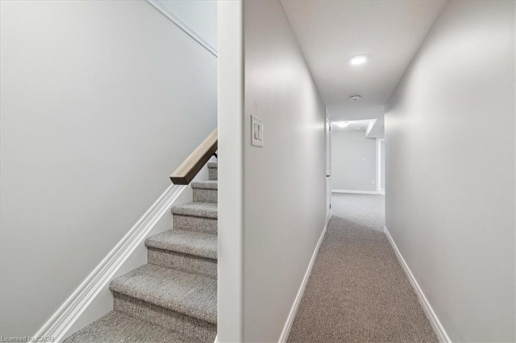 99 Elvira Way, Thorold, ON - Indoor Photo Showing Other Room