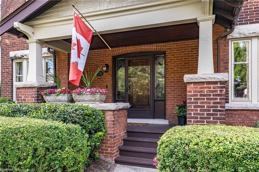 74 Chedoke Avenue, Hamilton, ON - Outdoor
