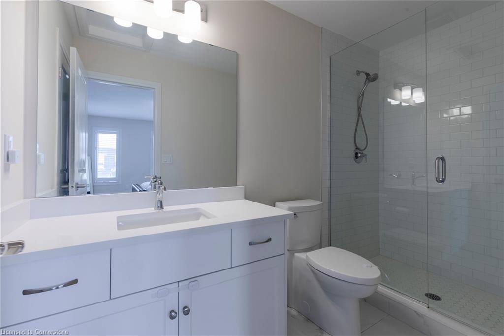 31 Southam Lane, Hamilton, ON - Indoor Photo Showing Bathroom