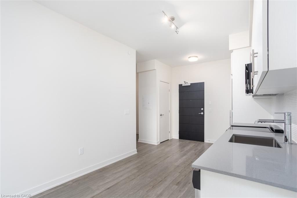308-212 King William Street, Hamilton, ON - Indoor