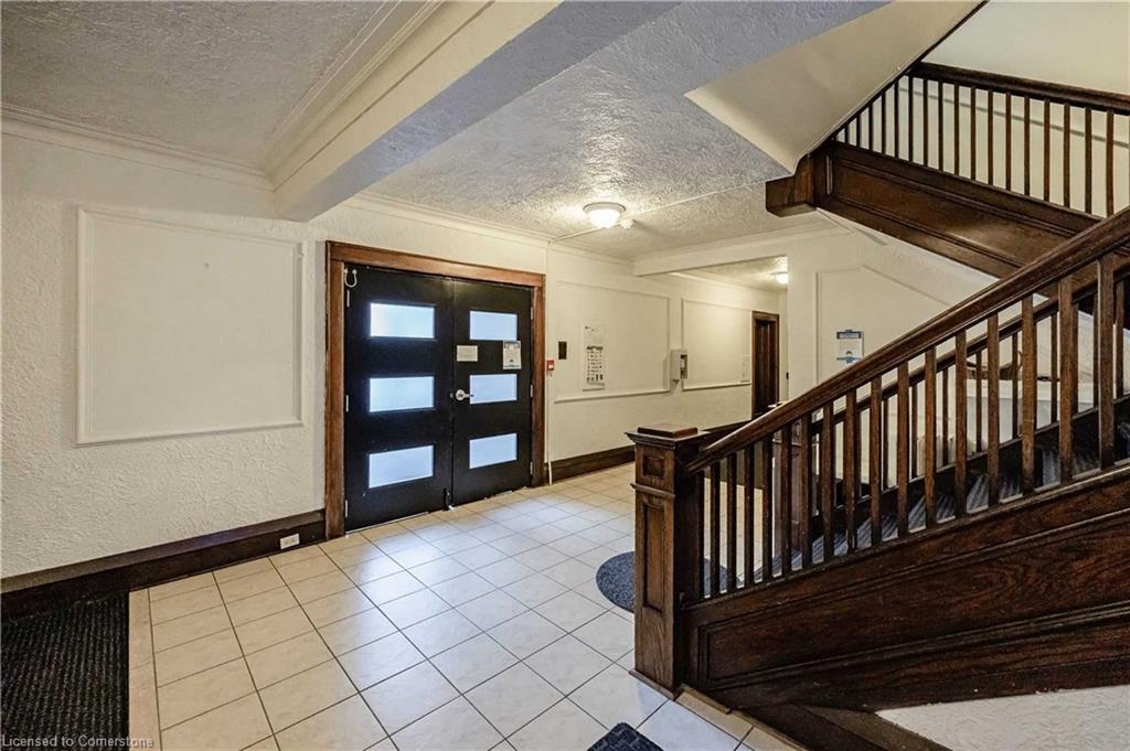 6-285 King Street, Hamilton, ON - Indoor Photo Showing Other Room