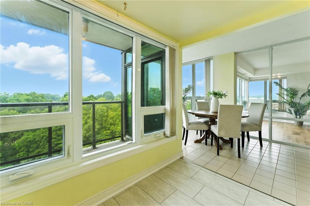 1104-237 King Street W, Cambridge, ON - Indoor Photo Showing Dining Room