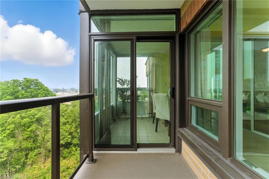 1104-237 King Street W, Cambridge, ON - Outdoor With Exterior