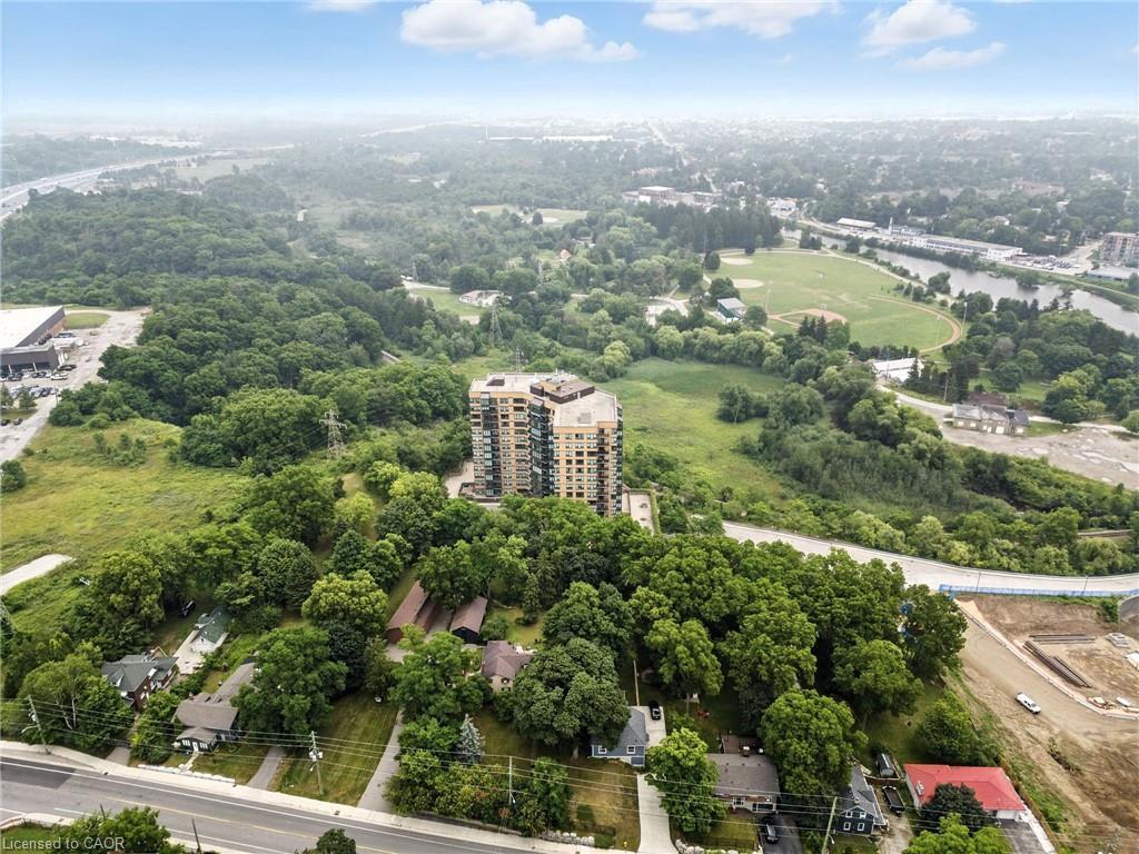 1104-237 King Street W, Cambridge, ON - Outdoor With View