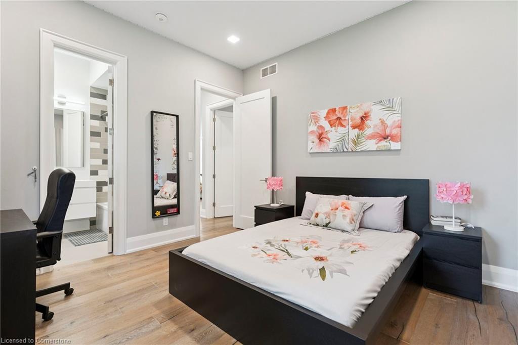 1 Gaywood Gardens, Brantford, ON - Indoor Photo Showing Bedroom