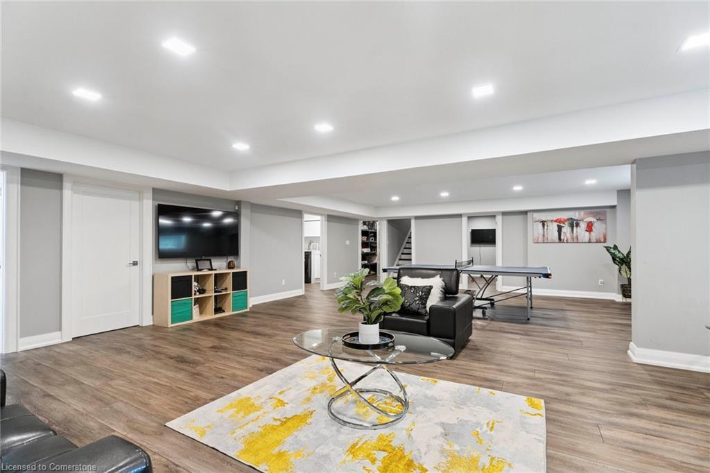 1 Gaywood Gardens, Brantford, ON - Indoor