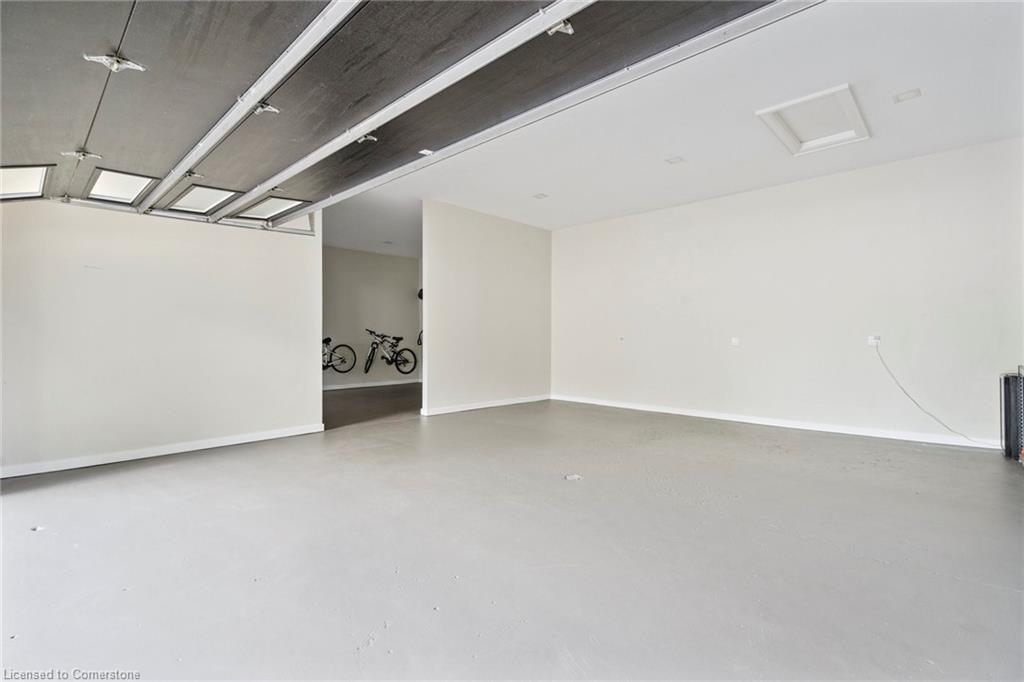 1 Gaywood Gardens, Brantford, ON - Indoor