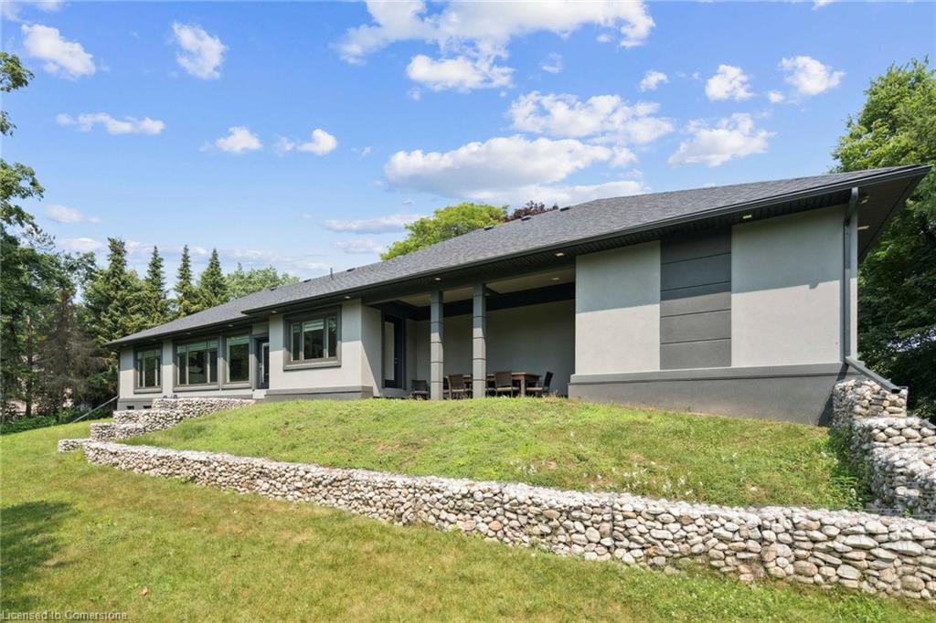 1 Gaywood Gardens, Brantford, ON - Outdoor