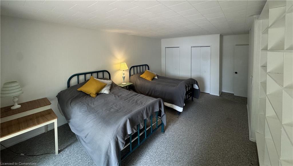 5803 Haliburton Lake Road, Dysart, ON - Indoor Photo Showing Bedroom