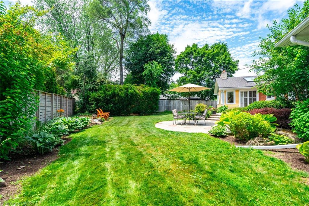 98 Hadley Drive, Ancaster, ON - Outdoor