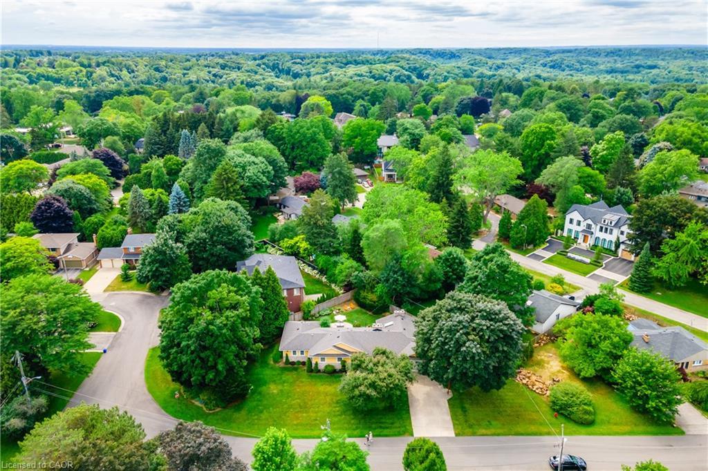 98 Hadley Drive, Ancaster, ON - Outdoor