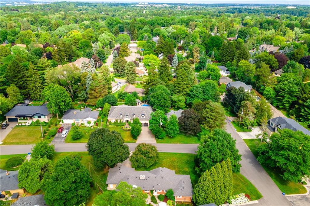 98 Hadley Drive, Ancaster, ON - Outdoor With View