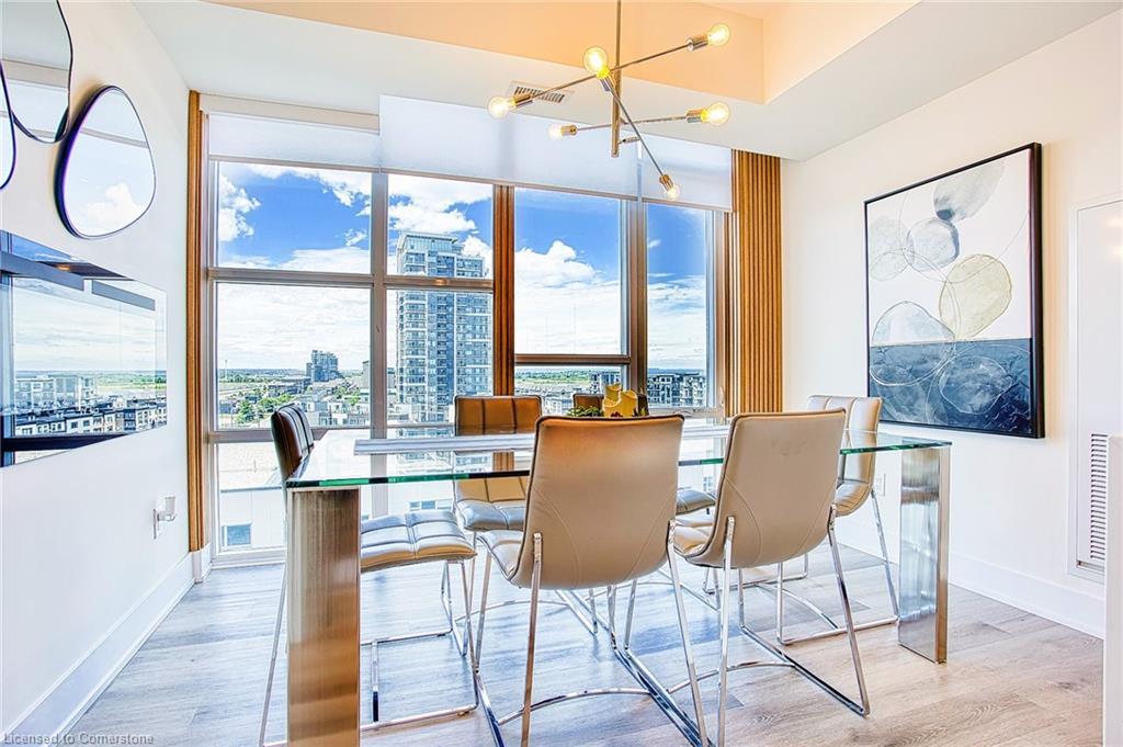 707-16 Concord Place, Grimsby, ON - Indoor Photo Showing Dining Room