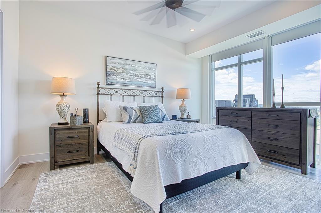 707-16 Concord Place, Grimsby, ON - Indoor Photo Showing Bedroom