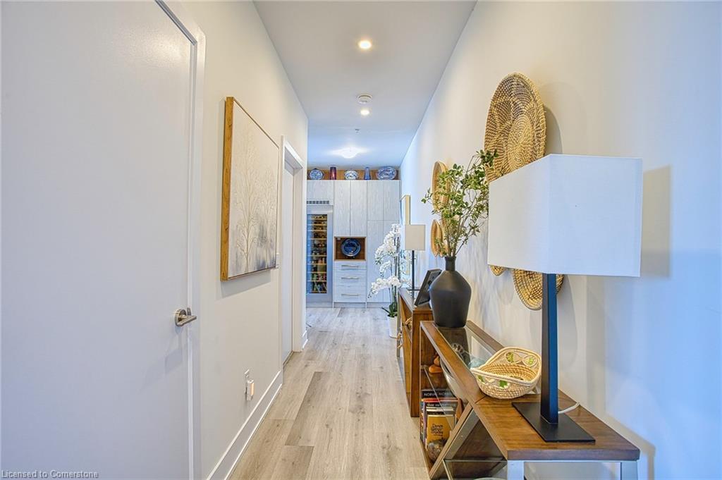 707-16 Concord Place, Grimsby, ON - Indoor Photo Showing Other Room