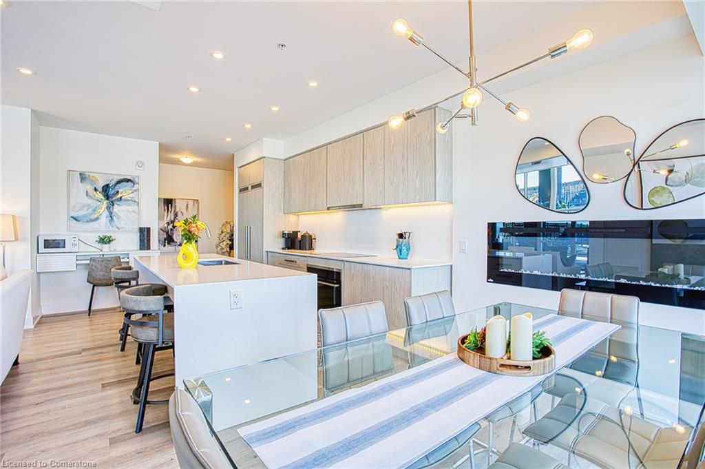 707-16 Concord Place, Grimsby, ON - Indoor