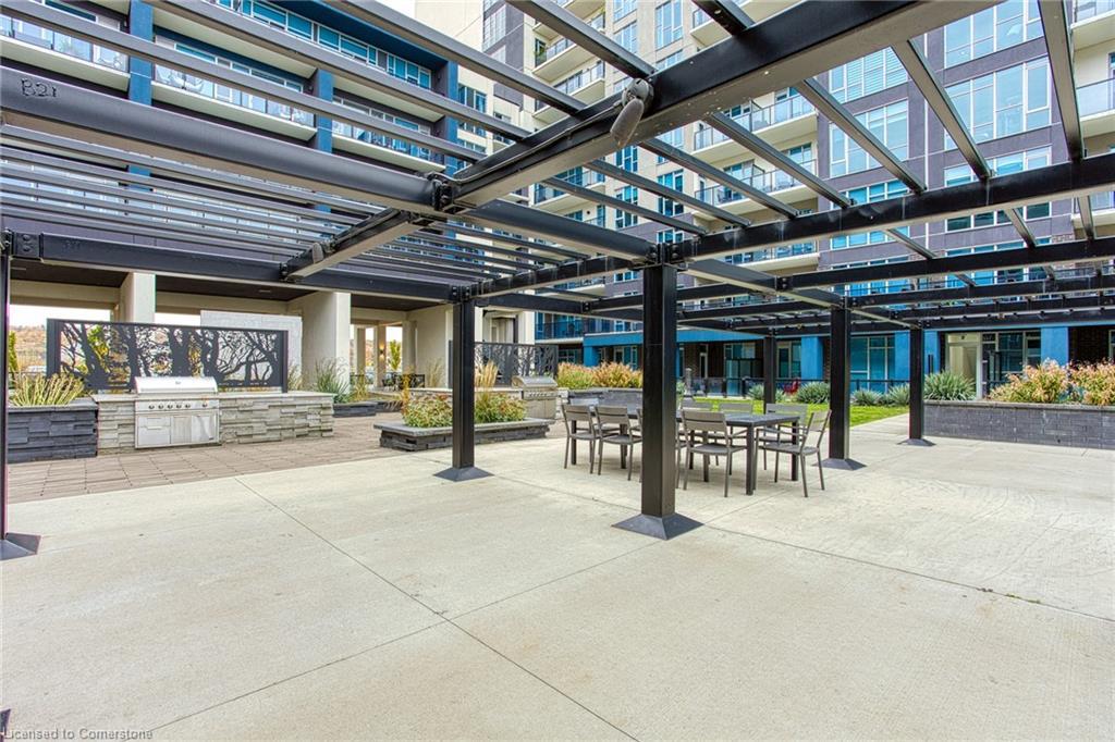 707-16 Concord Place, Grimsby, ON - Outdoor