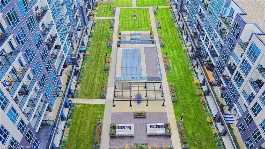 707-16 Concord Place, Grimsby, ON - Outdoor