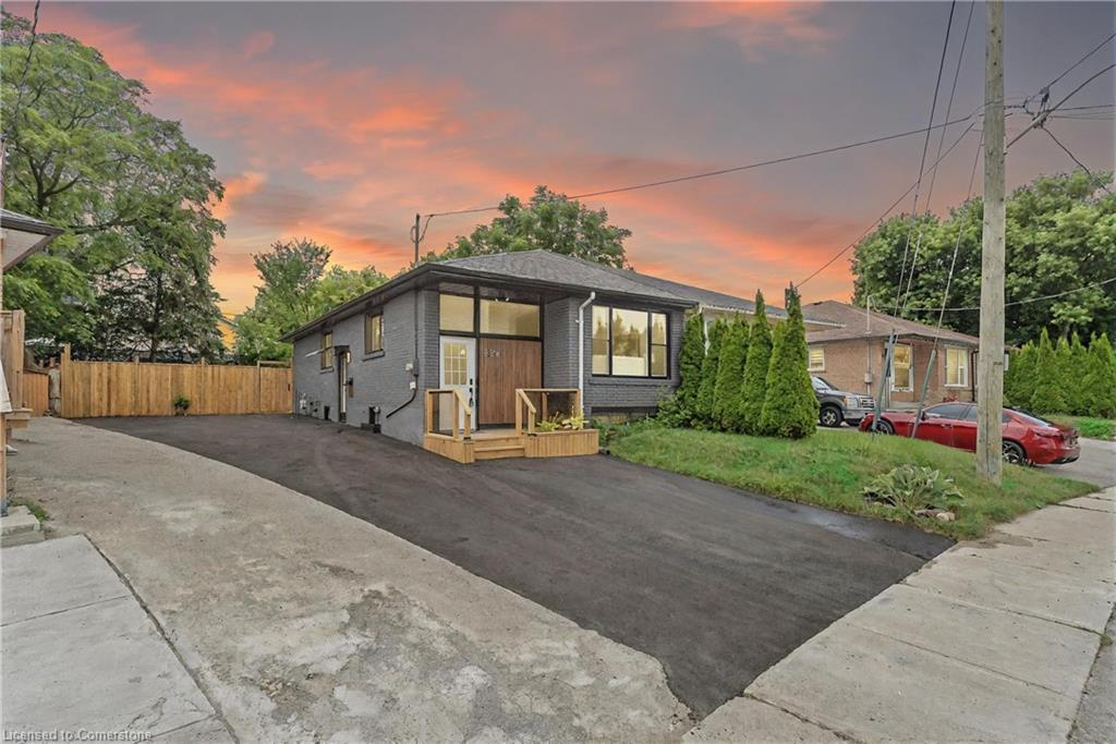 83 Walter Avenue, Newmarket, ON - Outdoor