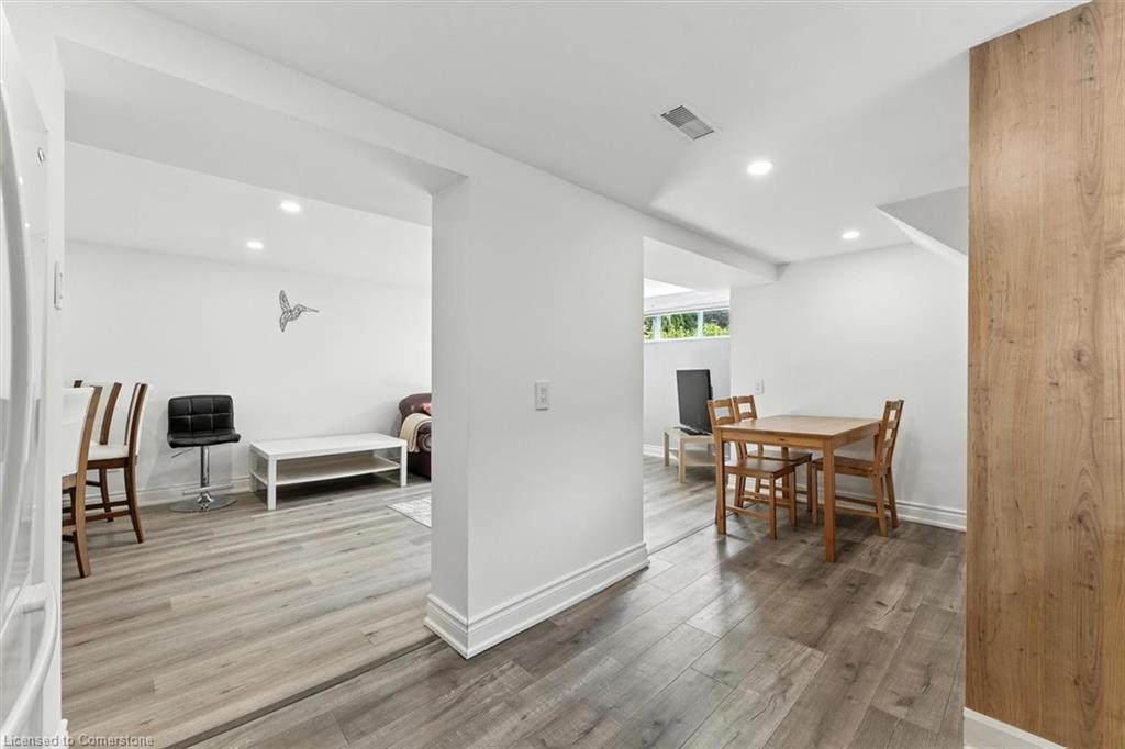 83 Walter Avenue, Newmarket, ON - Indoor Photo Showing Dining Room