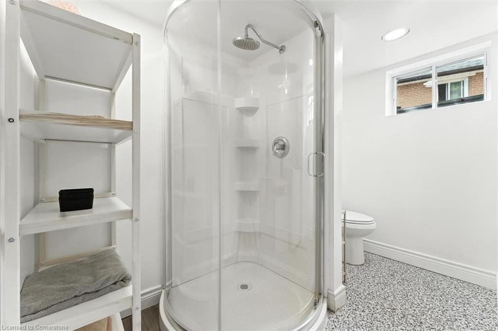 83 Walter Avenue, Newmarket, ON - Indoor Photo Showing Bathroom