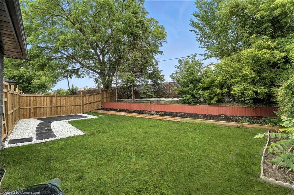 83 Walter Avenue, Newmarket, ON - Outdoor With Backyard