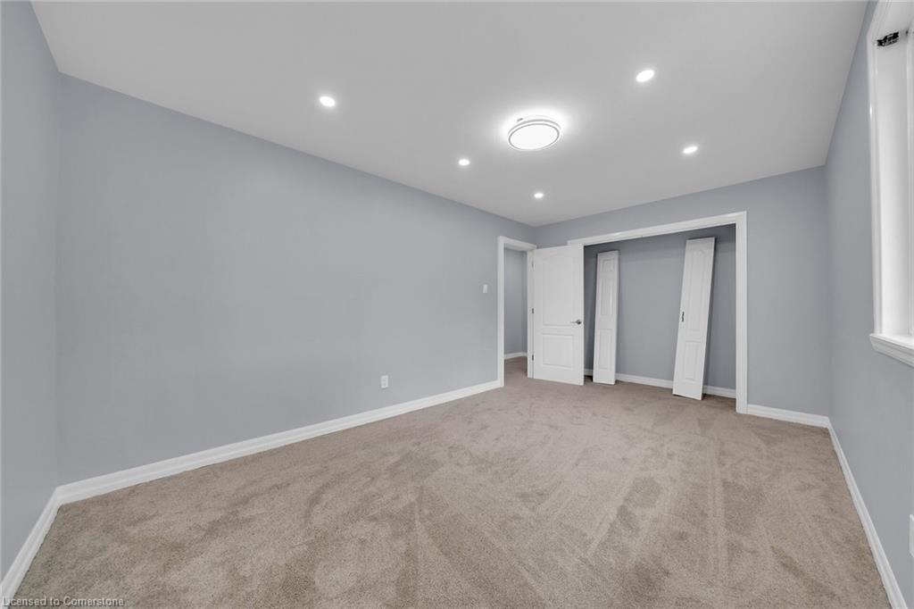 4-451 Woodview Road, Burlington, ON - Indoor Photo Showing Other Room