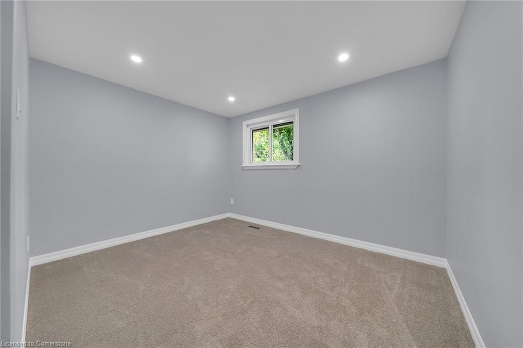 4-451 Woodview Road, Burlington, ON - Indoor Photo Showing Other Room