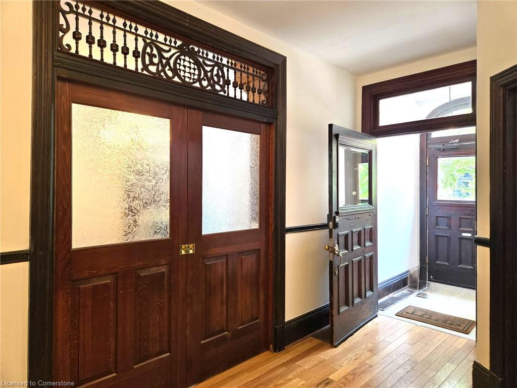 208 King Street E, Kingston, ON - Indoor Photo Showing Other Room