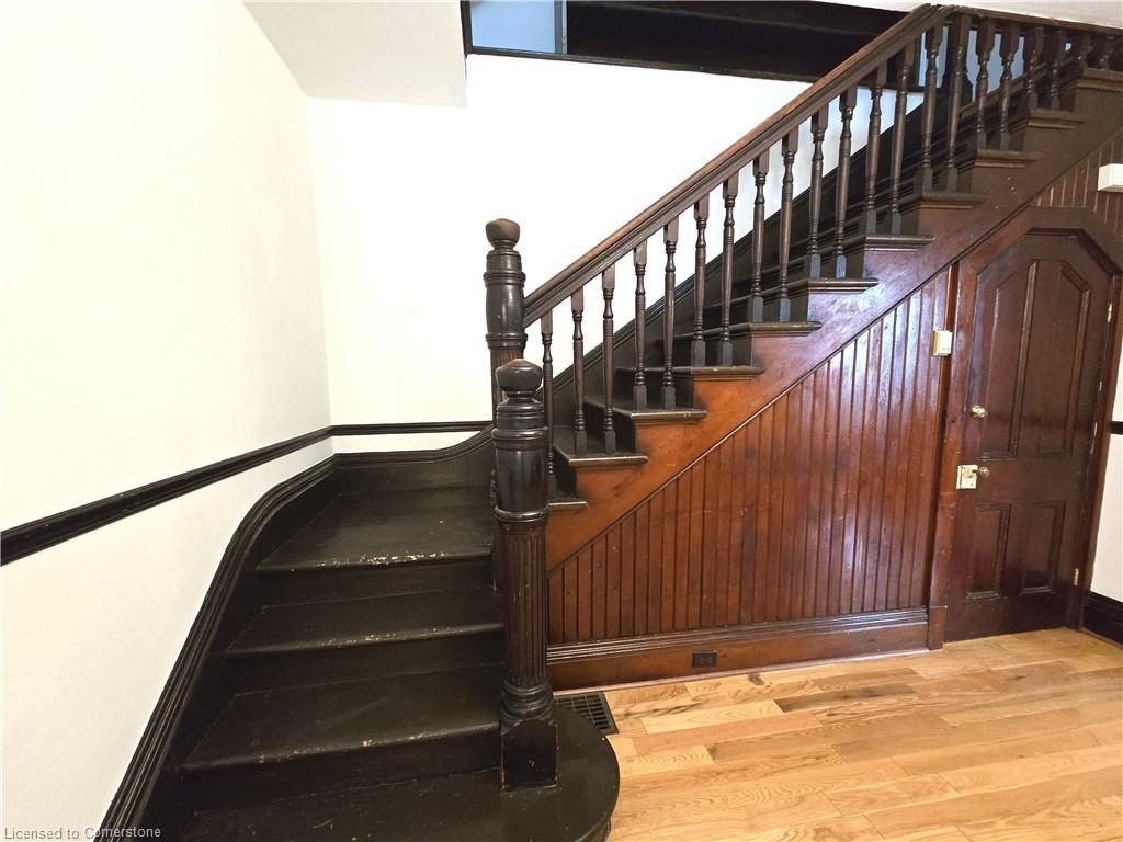 208 King Street E, Kingston, ON - Indoor Photo Showing Other Room