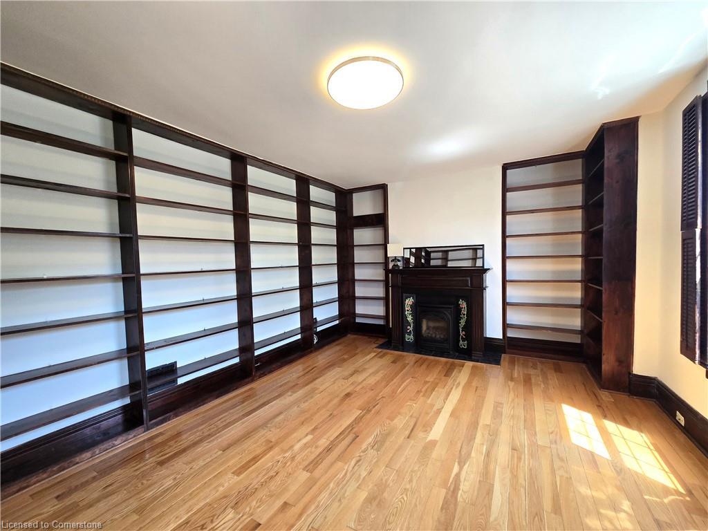 208 King Street E, Kingston, ON - Indoor Photo Showing Other Room