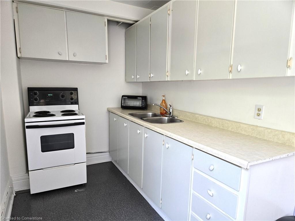 208 King Street E, Kingston, ON - Indoor Photo Showing Kitchen With Double Sink