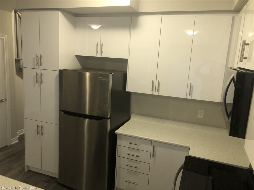 6-30 Mia Drive, Hamilton, ON - Indoor Photo Showing Kitchen