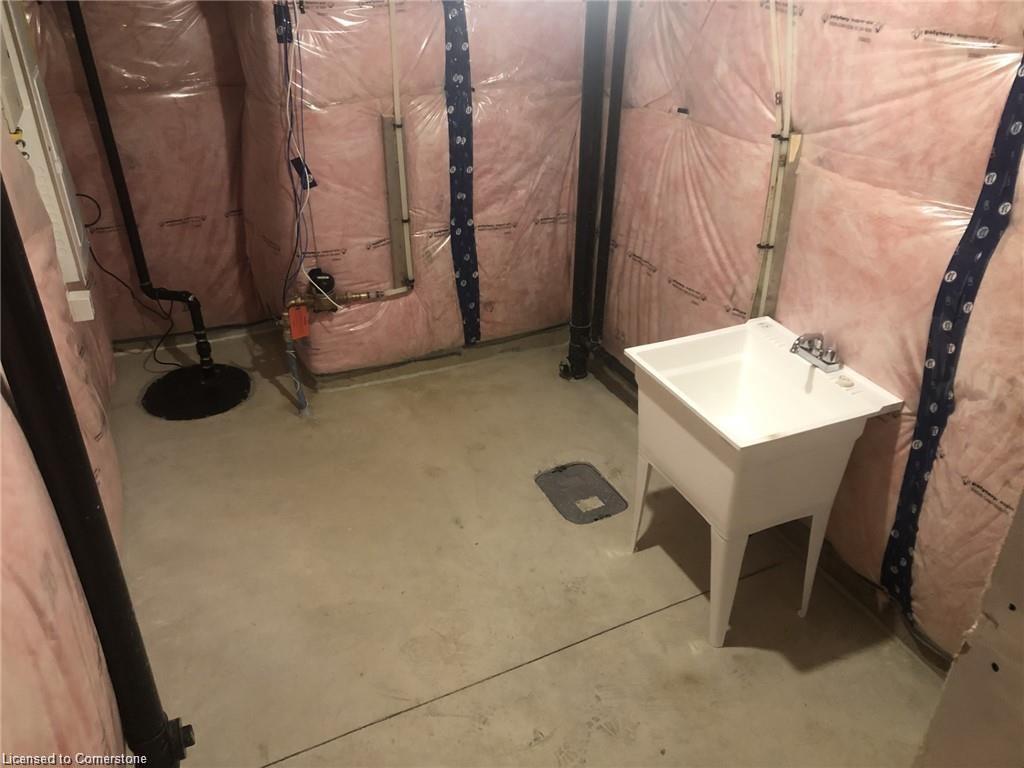 6-30 Mia Drive, Hamilton, ON - Indoor Photo Showing Basement