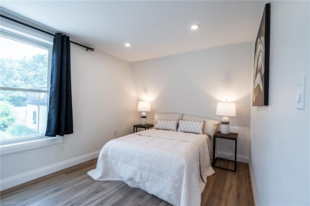 1 Prince Street, St. Catharines, ON - Indoor Photo Showing Bedroom