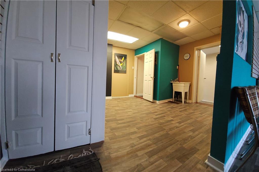 269 Cannon Street E, Hamilton, ON - Indoor Photo Showing Other Room
