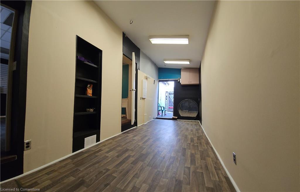 269 Cannon Street E, Hamilton, ON - Indoor Photo Showing Other Room