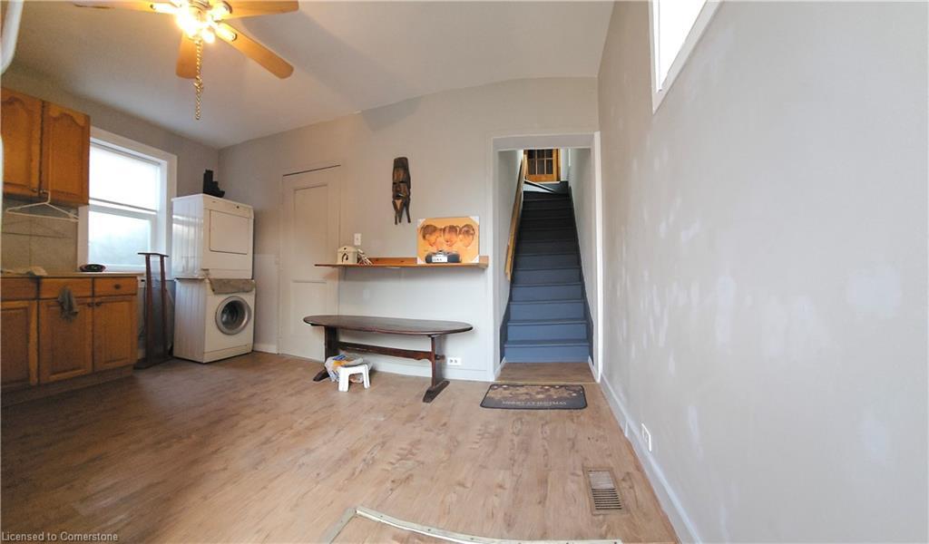 269 Cannon Street E, Hamilton, ON - Indoor Photo Showing Laundry Room