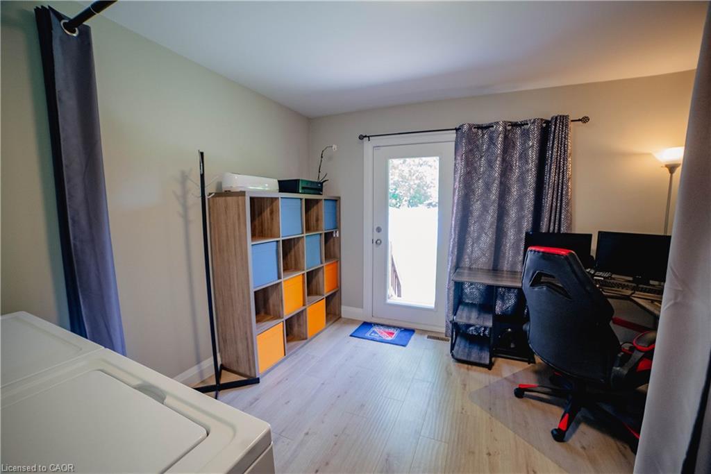 Upper-192 Glen Road, Kitchener, ON - Indoor