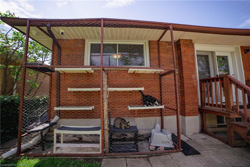 Upper-192 Glen Road, Kitchener, ON - Outdoor With Exterior