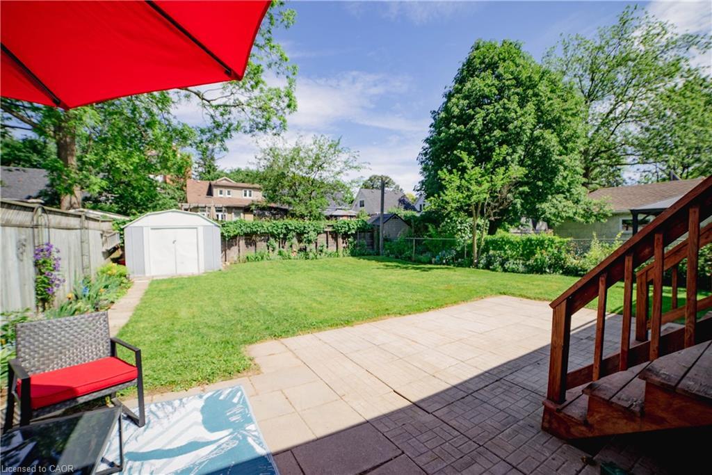 Upper-192 Glen Road, Kitchener, ON - Outdoor With Backyard