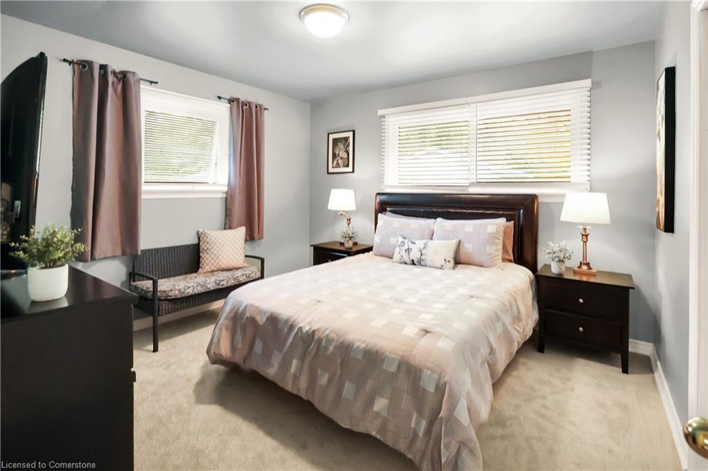 1954 Grayson Avenue, Fort Erie, ON - Indoor Photo Showing Bedroom