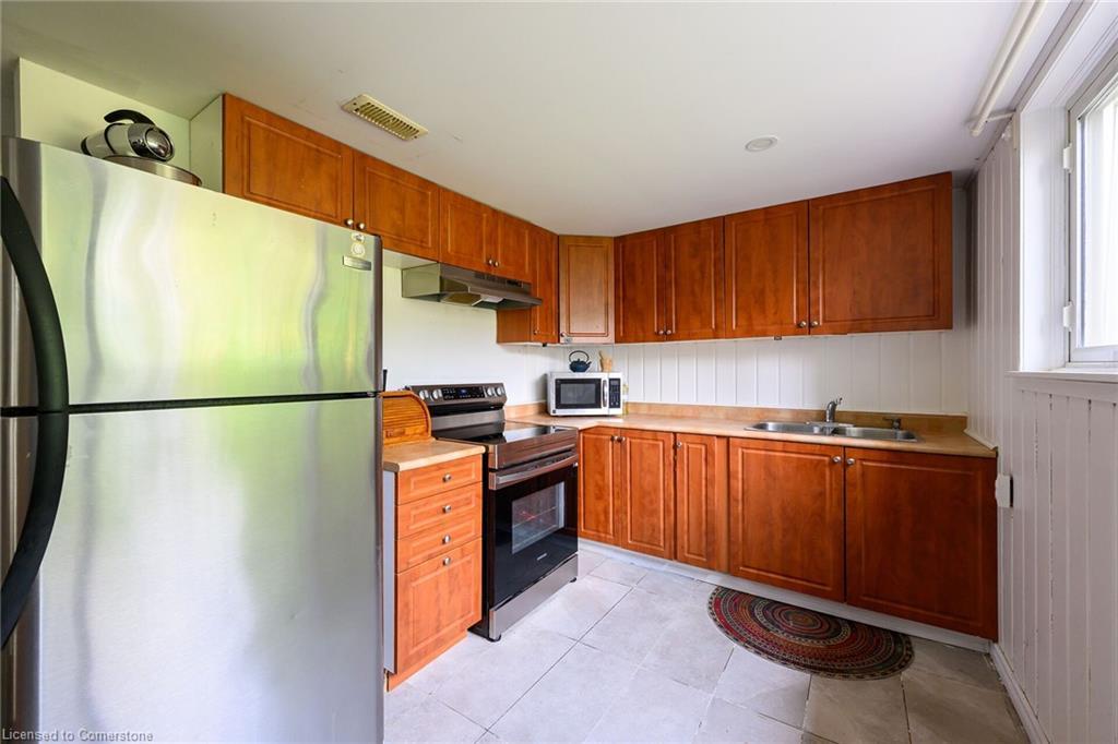 49 Glover Road, Hamilton, ON - Indoor Photo Showing Kitchen With Double Sink