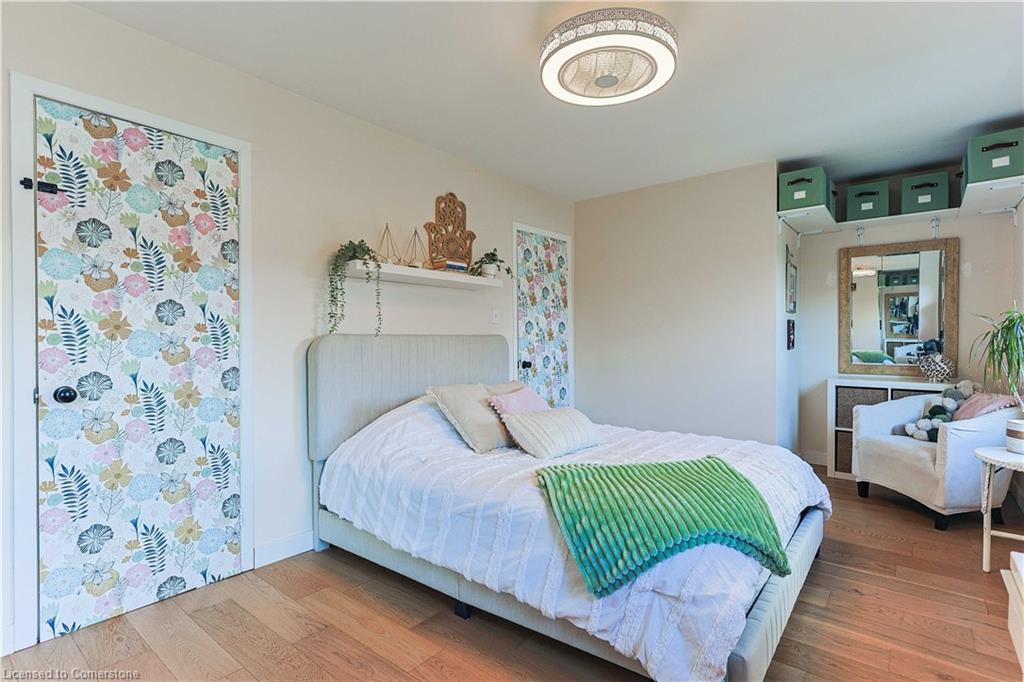 54-5475 Lakeshore Road, Burlington, ON - Indoor Photo Showing Bedroom