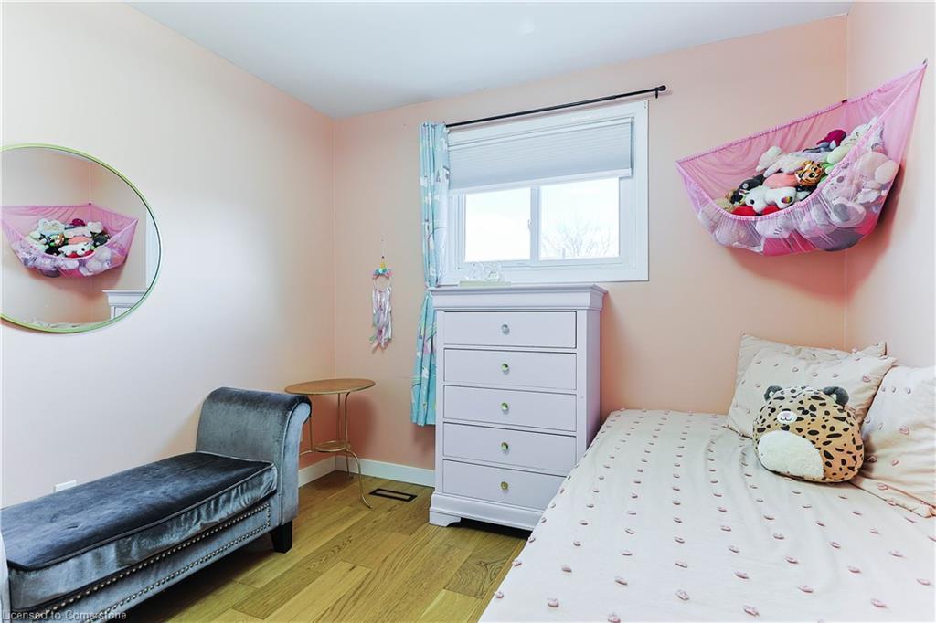 54-5475 Lakeshore Road, Burlington, ON - Indoor Photo Showing Bedroom