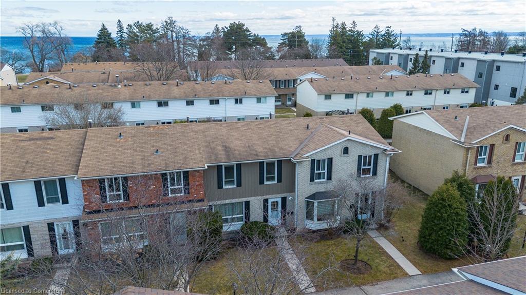 54-5475 Lakeshore Road, Burlington, ON - Outdoor