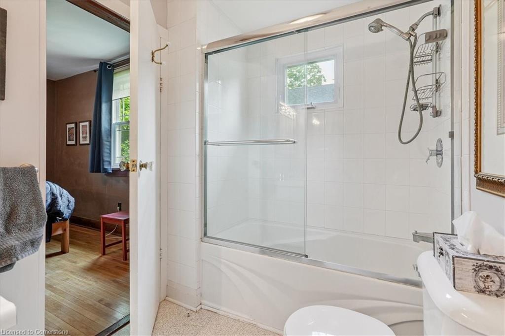 94 Centre Street, Niagara-On-The-Lake, ON - Indoor Photo Showing Bathroom