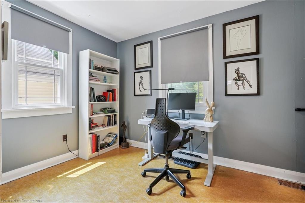 94 Centre Street, Niagara-On-The-Lake, ON - Indoor Photo Showing Office