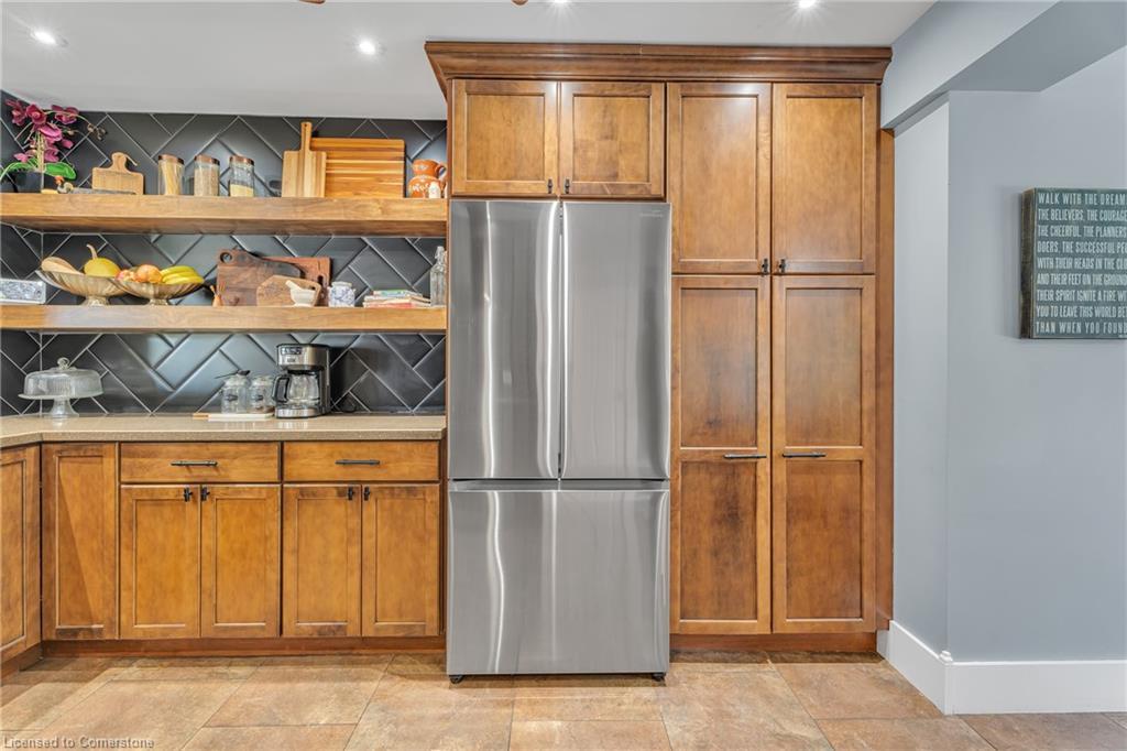 316 Fennell Avenue W, Hamilton, ON - Indoor Photo Showing Kitchen